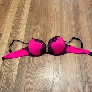 NWOT Victoria Secret bra